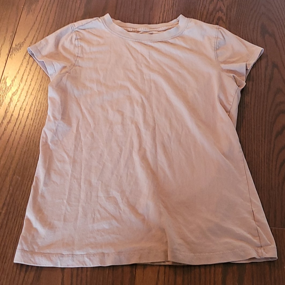 Light pink t-shirt